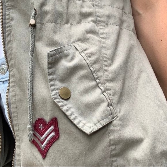 ❤️OLIVE GREEN UTILITY VEST❤️ - Picture 8 of 9